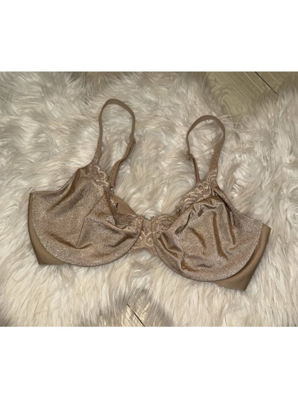 Lilyette 978 Seamless Jacquard Lace Sew Free Minimizer Bra UW Womens 38C Beige
